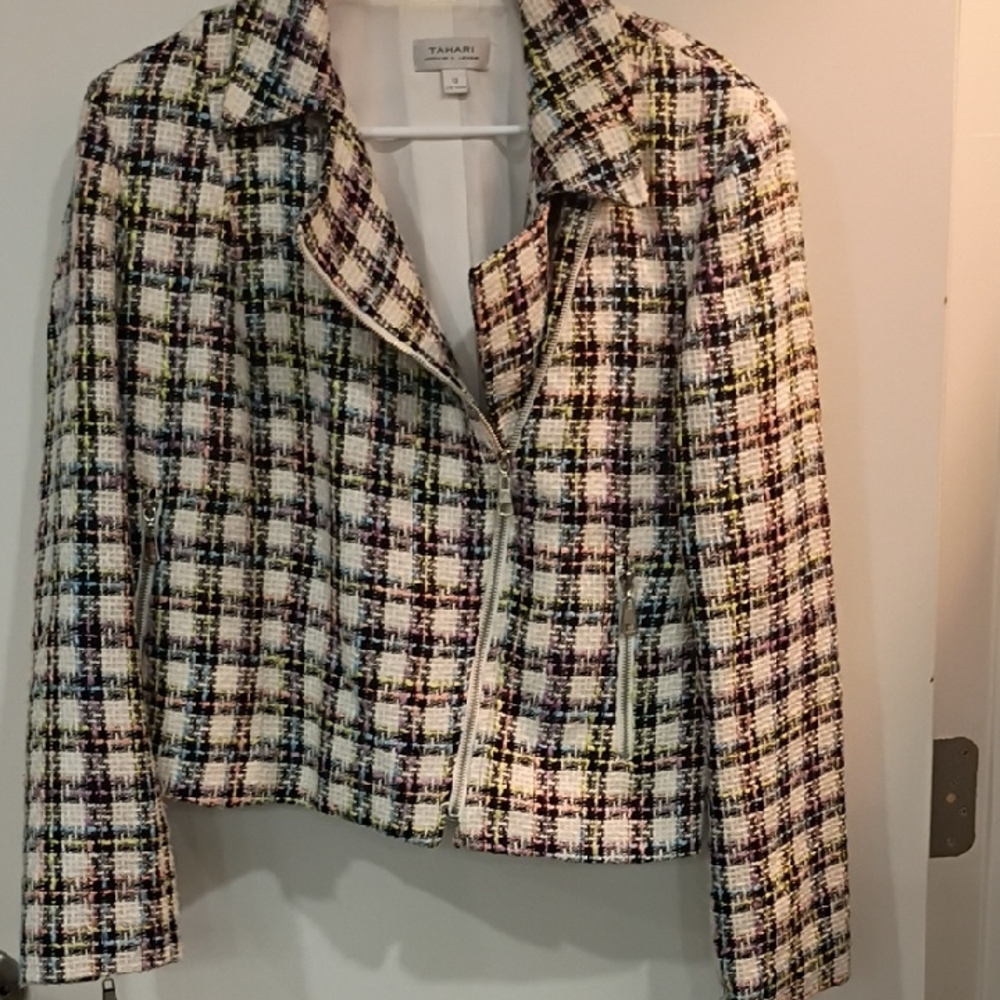 Tahari Arthur S. Levine Women's Colorful Plaid Blazer